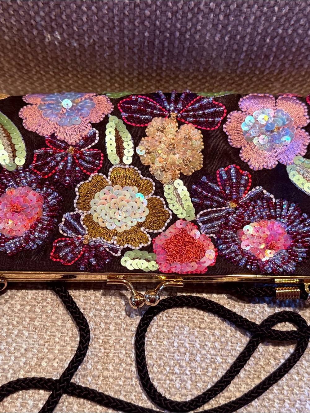 Valerie Stevenโs Beaded Clutch or Shoulder Bag. 5 x 10 inches.